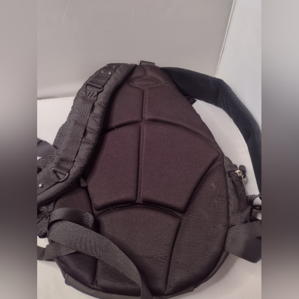 Backpack - Picture 5 of 9